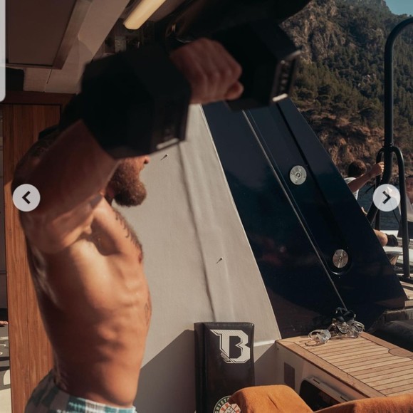 Meet your Posher, Carlos - Picture 1 of 1